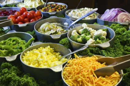 Bar à salade pour un mariage