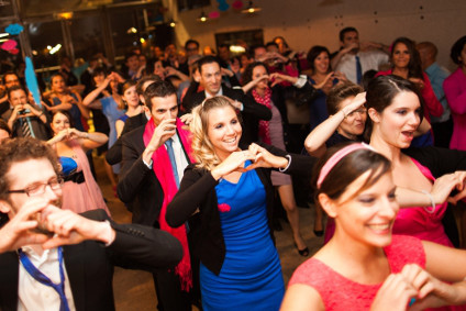 Danse en ligne à un mariage